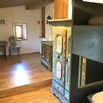 Apartment Burg Biedenegg- Niedermontani By Interhome